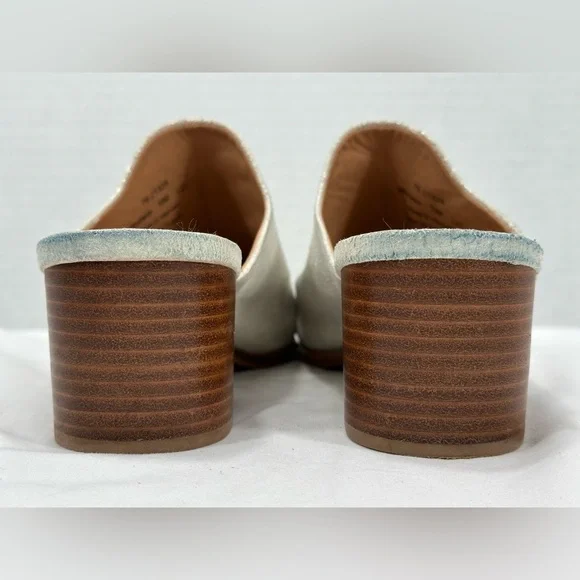 Mules - Picture 4 of 12